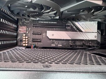 Tichý výkonný PC – RTX 3070 Ti, Ryzen 7 5800X, 64 GB RAM - 8
