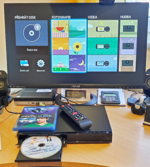 Blu-ray, DVD přehrávač SAMSUNG BD-J4500R - Zánovní - 8