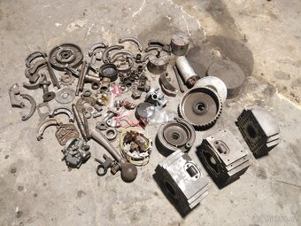 Babetta 210 + díly - 8