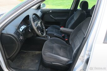 VOLKSWAGEN GOLF SW 1.6i 74 kW, BEZ KOROZE, PO SERVISE - 8