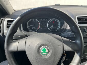 Škoda Fabia 1.6, 77kW, Automat, Tažné - 8