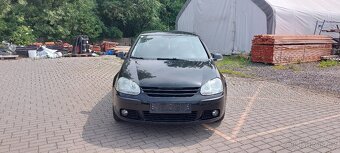 Volkswagen Golf 5 benzin 1,4 - 8