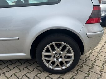 Volkswagen Golf 1,9 TDI 96 KW STK BRZDY - 8