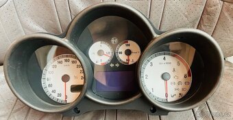 Zbytky Alfa Romeo - 8