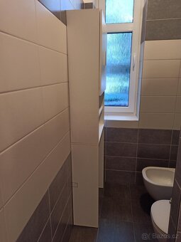 Skříňka nad pračku - 8