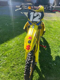 SUZUKI RMZ - 8
