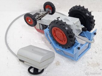 KDN Traktor s valníkem Zetor Crystal 8011- retro hračka - 8