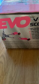 EVO V-FLEX SCOOTER (max 80kg) Věk 7+ - 8