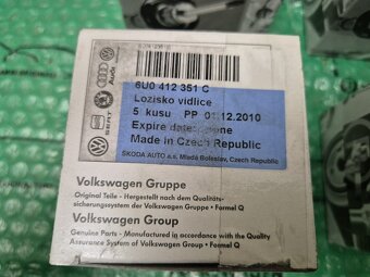 miska ložiska předního tlumiče Škoda Favorit, Felicia 6U0412 - 8