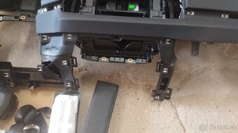 Airbagová sada Škoda Karoq s novou originální deskou - 8
