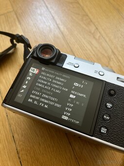 FUJIFILM X100V stříbrný + příslušenství - 8