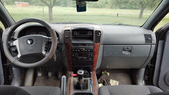 Kia Sorento 2.5 crdi, 103kw, 2002, na opravu nebo na díly - 8