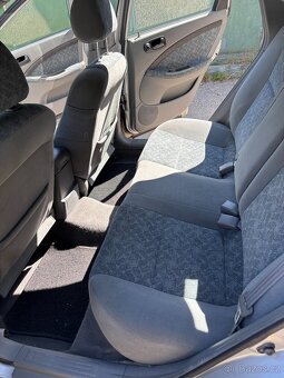 Daewoo Lacetti 1.4 - rok 2004 - 8