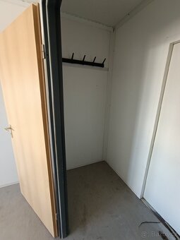 Kancelářský/obytný kontejner CORLEONE ( 3 × 6 a výška2,8m) - 8