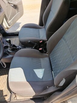 Prodám Ford focus combi - 8