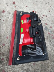 Škoda Octavia 1 combi díly na zadní část - 8