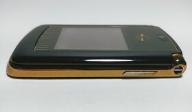 Motorola Razr V8 Gold, mobilní telefon - 8