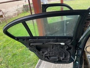 Dveře BMW E46 Sedan Farngruen / Náhradní díly - 8