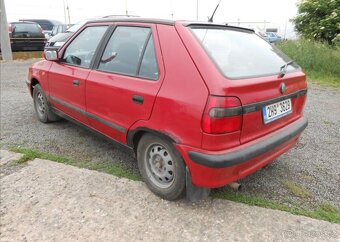 Škoda Felicia 1,3 40 kW CZ Historie GLX benzín - 8
