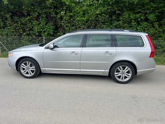 Volvo V70 2.0T, prav. servis, nové pneu, nová STK - 8