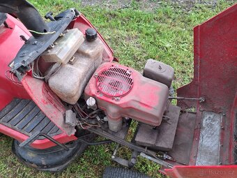 Zahradni traktor Honda - 8