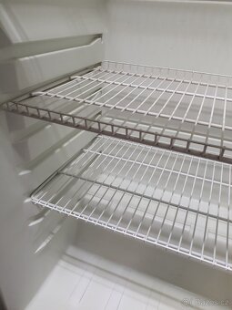 390 litrů GASTRO lednice – chlaďák AEG Sweden - 8