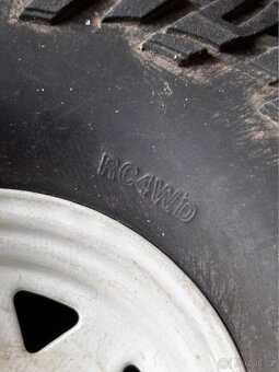 1:10 kola pro RC auto crawler RC4WD Mickey Thompson - 8