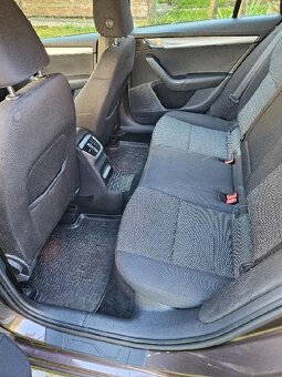 Škoda Octavia 3 combi Greenline 81kW 1,6 Tdi+sada z.kol - 8