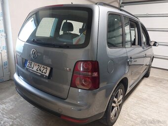 VW Touran PRODÁM NEBO VYMĚNÍM - 8