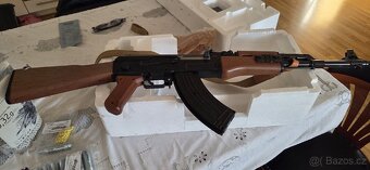 Colt M1911 A1 airsoft , plynový a příslušenství +AK47 - 8