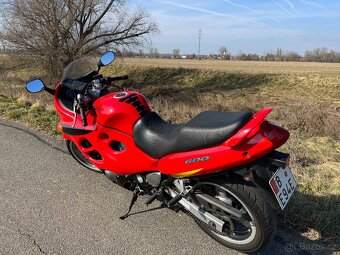 Suzuki gsx600f - 8