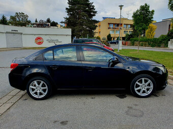Chevrolet Cruze 1,6 91kw 2012 ČR serviska 151 900 km - 8