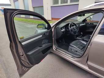 Škoda Superb 2,0 TDi 4x4 / 125 kW / - 8