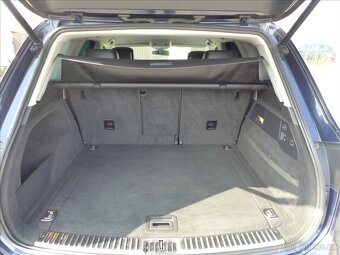 Volkswagen Touareg 3,0 TDi KŮŽE,NAVI,VÝHŘEV,1.MAJ - 8