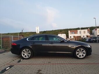 Jaguar XF 25t - 8