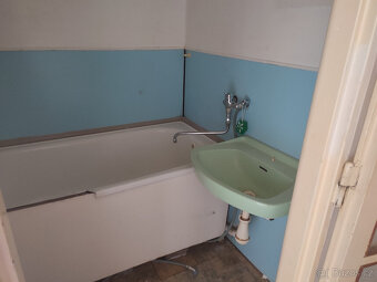 Prodej bytu 3+1, 66 m², Ostrava – Poruba, ul. Maďarská - 8