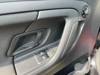 Škoda Roomster 1.2 TSi 77kW Serviska, Family, Klima - 8