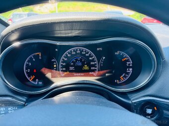 Jeep Grand Jeep Grand Cherokee 3.0 CRDi V6 184 kW, r. v. 201 - 8