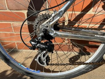 Dámské trekingové kolo Merida Matts 18” - 8