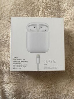 Apple AirPods 2. generace - 8