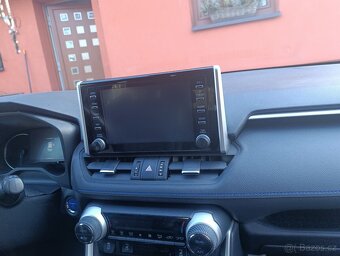 Prodám Toyota RAV4 - 8