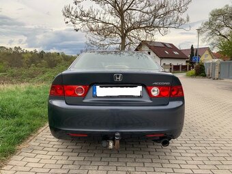 Honda Accord 2.0 i Vtec 114kW - 8