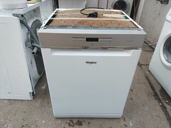 Prodám zánovní myčku zn. Whirlpool Zdarma Dovezu-- - 8