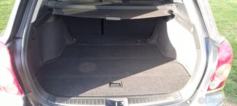 Toyota Avensis T25 2007 - 8