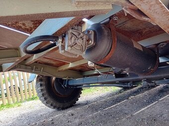 Podval za nákladní auto - 8