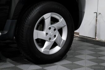 Dacia Duster 1.6i 16v 77kW Laureate - 8