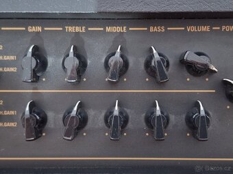 Lampové modelingové kombo VOX AV30 - 8