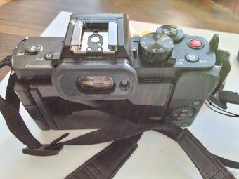 Panasonic Lumix DC-G100 - 8