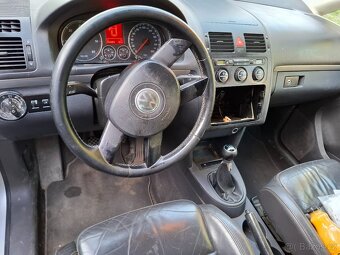 VW Touran 2.0 TDI 103kw Klima Model 2006 - 8