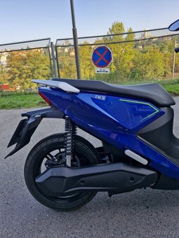 Horwin SK3 - předváděcí skútr - 8